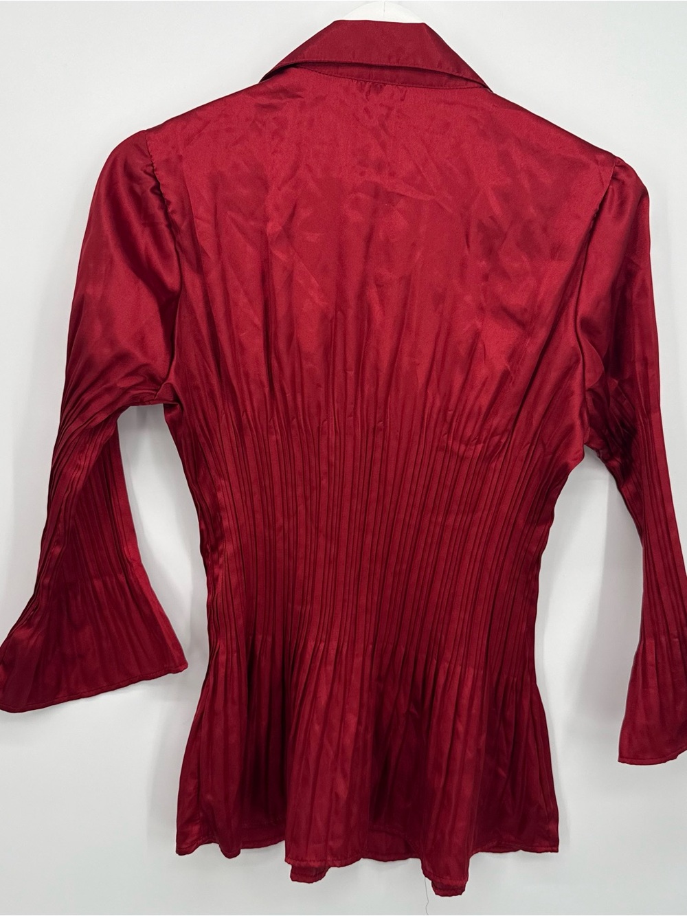 Serenade Red Pleated Button Front Blouse Bell Sleeve Y2K Size Large - Picture 8 of 10